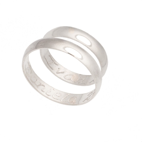 Alianza de plata básica de media caña en acabado pulido, 4mm de ancho y 0,9mm de espesor. Ideal para grabar GRATIS con un nombre Alianza de plata básica de media caña en acabado pulido, 4mm de ancho y 0,9mm de espesor. Ideal para grabar GRATIS con un nombre