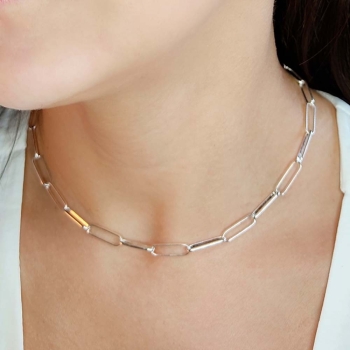 Gargantilla de Plata de eslabones tipo forsá, cuyo valor es su sencillez. Hace juego con la pulsera ¨Link¨ haciendo un conjunto  2