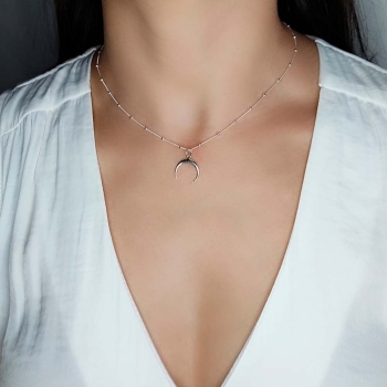 Gargantilla de plata de ley con luna invertida y cadena con pequeñas bolitas, con un largo de 40cm más 5cm de cadena de alargar  2