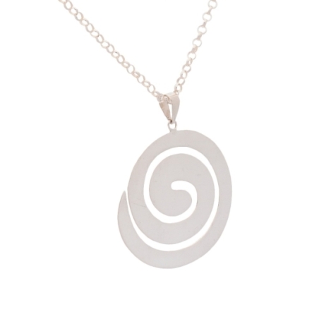 Colgante de plata de Ley con motivo de espiral plana, es ideal para lucir con cadenas medianas y para grabar en su anverso. Llev