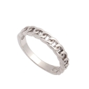 Anillo de Plata de Ley cuyo frente son 12 eslabones de una cadena barbada que, en una sola pieza, compone un anillo muy original