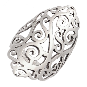 Precioso anillo en Plata de ley con un trabajo de filigrana con formas espirales en su frente que te sentará muy bien en cualqui