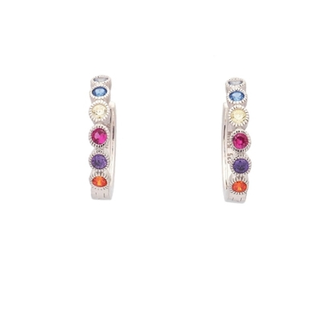 Aritos en Plata de Ley rodiada con pequeñas circonitas multicolores engastadas en chatoncitos que hacen de este pendiente una pi