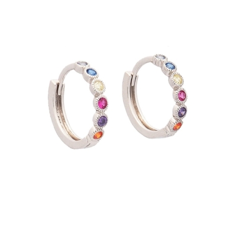 Aritos en Plata de Ley rodiada con pequeñas circonitas multicolores engastadas en chatoncitos que hacen de este pendiente una pi