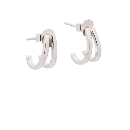 Aros en Plata de Ley con terminación en Rodio, compuesto por dos aros que se unen en la zona de cierreQuedan idealesPruébatelos!