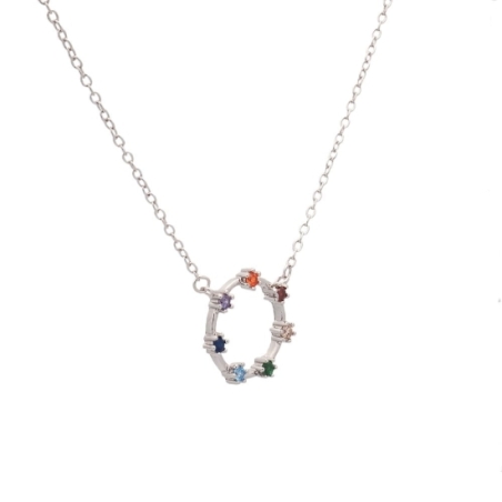 Su sencillo diseño es parte del atractivo de esta preciosa gargantilla en Plata de Ley Rodiada con 7 circonitas con los colores 
