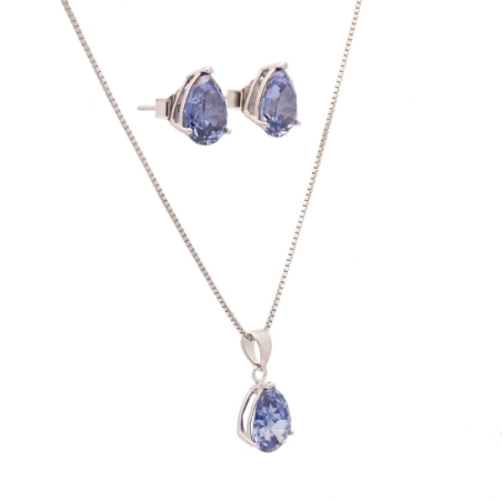 Conjunto Plata de Ley Rodiado en el que su originalidad radica en la piedra usada en su diseño: la iolita, de un precioso color  Conjunto Plata de Ley Rodiado en el que su originalidad radica en la piedra usada en su diseño: la iolita, de un precioso color