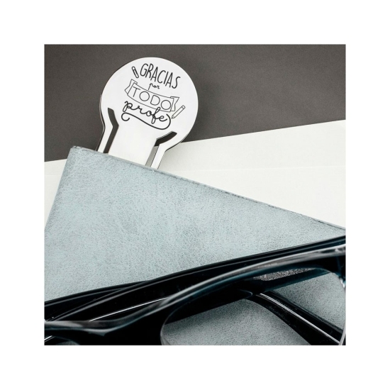 Marcapáginas realizado en acero ideal para regalar a ese profe tan especial, perfecto como regalo para fin de curso, por la part