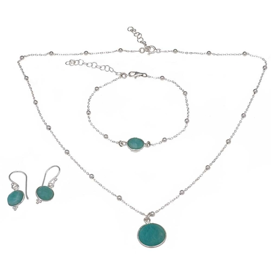 Colgante fabricado de forma artesanal con una preciosa piedra de amazonita facetada por ambas caras y engastada en bisel de Plat