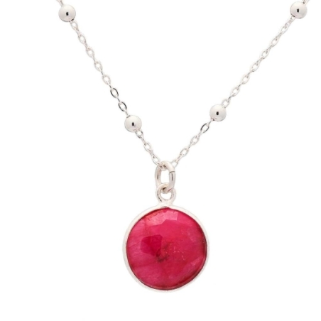 Colgante fabricado de forma artesanal con una preciosa piedra de rubí facetada por ambas caras y engastada en bisel de Plata de 