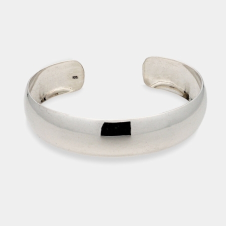 Precioso brazalete en Plata de Ley de fabricación artesanal, lo que le da una personalidad espectacular. Si te gustan las joyas 