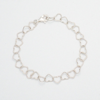 Pulsera de Plata de Ley con eslabones con forma de corazón de 6,2 x 8mm entrelazados entre si, en un tamaño de 19cm donde puedes