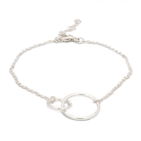 Pulsera de Plata de Ley de 16+3cm, con dos aros entrelazados de 15 y 10mm que nos sugiere la fuerza de la unión en todas sus fac