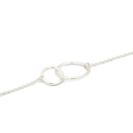 Pulsera de Plata de Ley de 16+3cm, con dos aros entrelazados de 15 y 10mm que nos sugiere la fuerza de la unión en todas sus fac