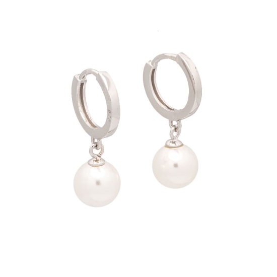 Pendientes de Plata de Ley rodiada con forma de aro de 13mmØ y de sección cuadrada de 1.8x1,8mm del que cuelga una perla sintéti