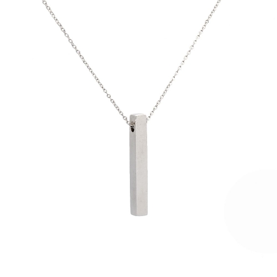 Original colgante de Plata de Ley con forma de pequeño lingote de 4x4mm y30mm de largo que cae de una fina cadena forsá de 40cm