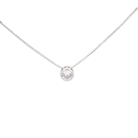 Collar Gargantilla de Plata de Ley rodiada compuesto por un sutil colgante de una circonita de 5mmØ engastada en chatón y una ca Collar Gargantilla de Plata de Ley rodiada compuesto por un sutil colgante de una circonita de 5mmØ engastada en chatón y una ca