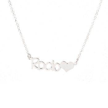Collar de Plata de Ley compuesto por colgante personalizado con el nombre que tú que tu elijas acompañado por un motivo de coraz