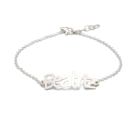 Pulsera de Plata de Ley compuesto por pieza personalizada con el nombre que tu elijas, centrado en una cadena rolo de un largo t