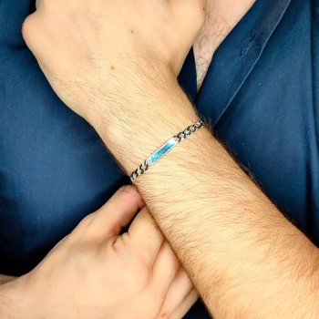 Pulsera de Plata de ley tipo esclava con una bonita cadena barbada pisada de 5mm con tres chapas lisas de 5x20mm intercaladas do 2