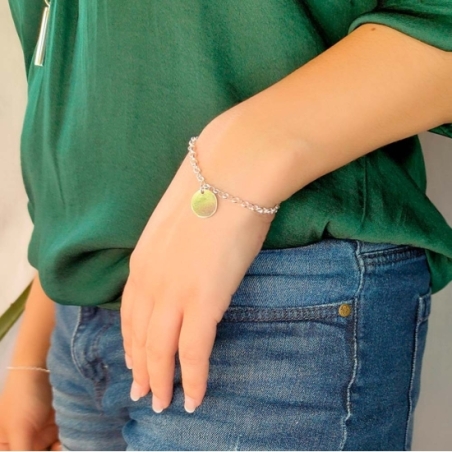 Pulsera de Plata de Ley tipo rolo de 3mm de grosor y 19,5cm de largo que podrás adaptar perfectamente a tu medida ya que el cier