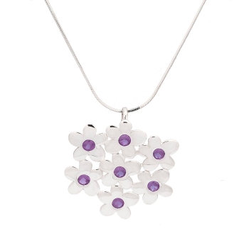 Colgante de plata compuesto por 7 pequeñas flores con circonitas en color amatista formando un ramillete de aproximadamente 33x3